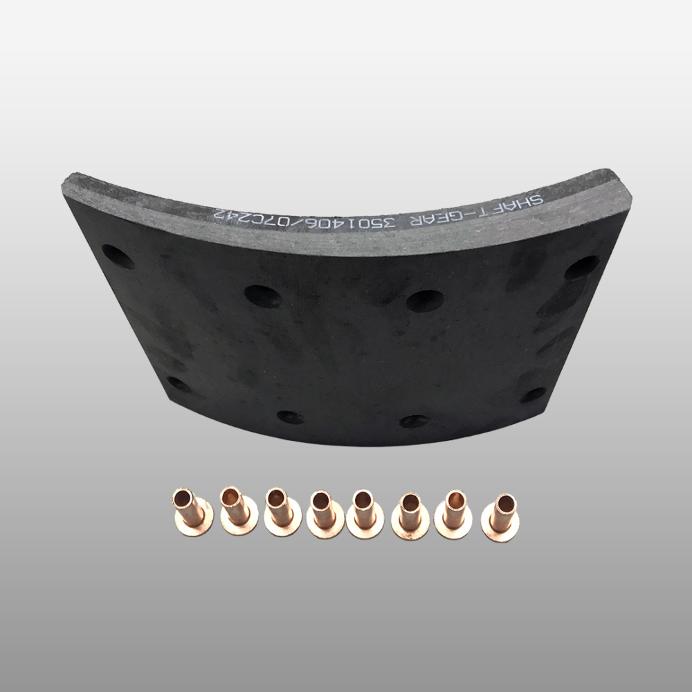 Накладка тормозная передняя FAW J6 (длинная 8отв.) QINYAN