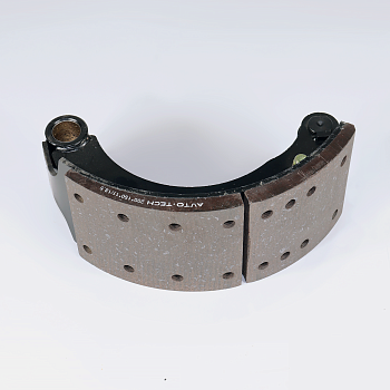 Колодка тормозная передняя с роликом J6 4250,3310 с 2017г.  AVTO-TECH (QUALITY ORIGINAL)